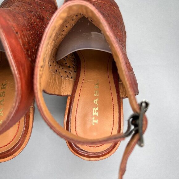 Trask Parker Sandals Women's Size 7 Rust Slingback Perforated Leather Heels - Picture 9 of 11